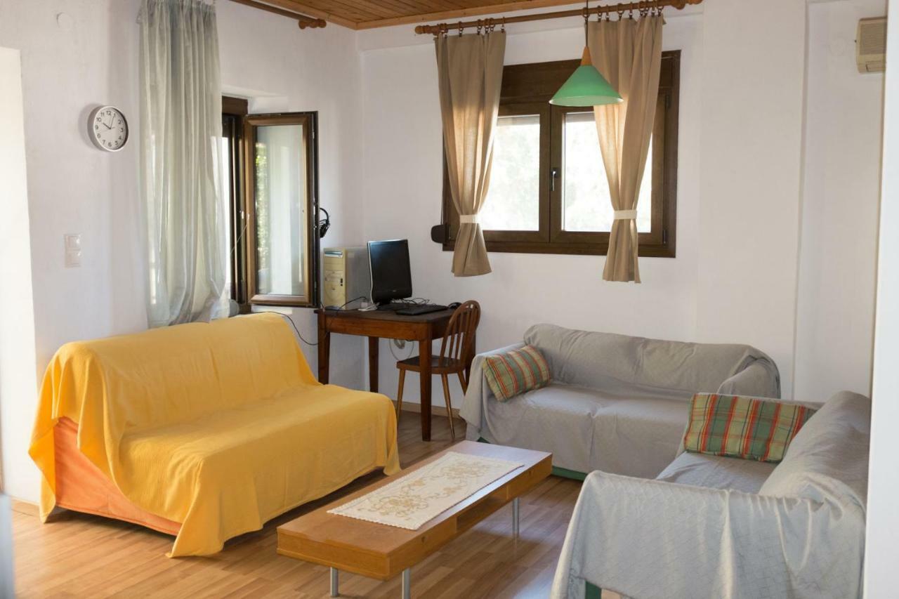הוילה Skála Kallirákhis Our Parent'S House. Family House For Rent מראה חיצוני תמונה